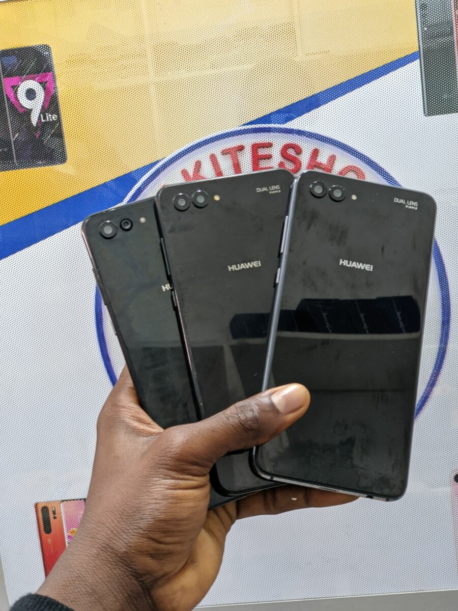 Huawei Nova 2S
