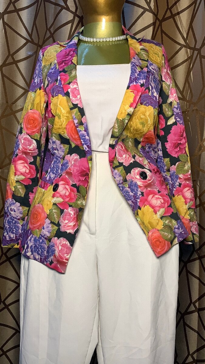 Blazer fleuri et pantalon