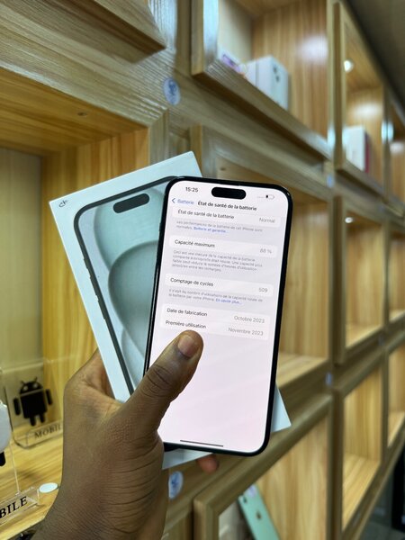 iPhone 15 Plus