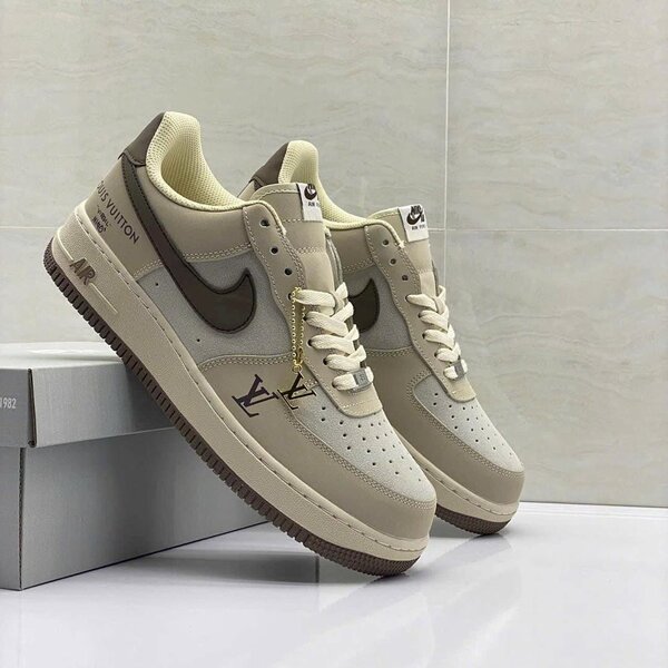 LOUIS VUITTON AIRFORCE