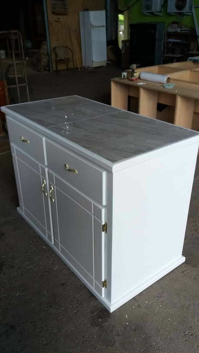 Kitchen Cabinet
