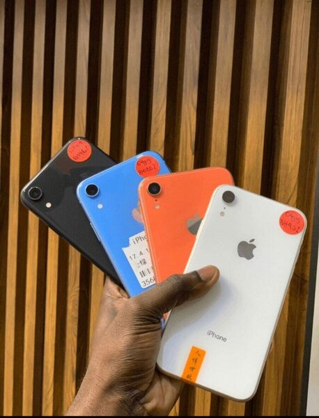 iPhone XR