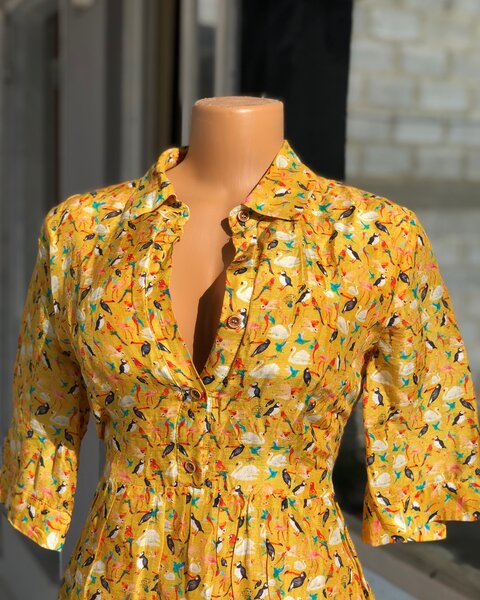 yellow dress