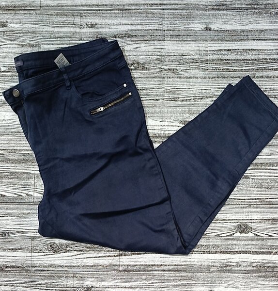 Thrift jeans