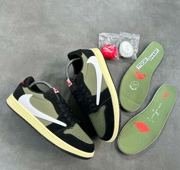 AIR JORDAN 1