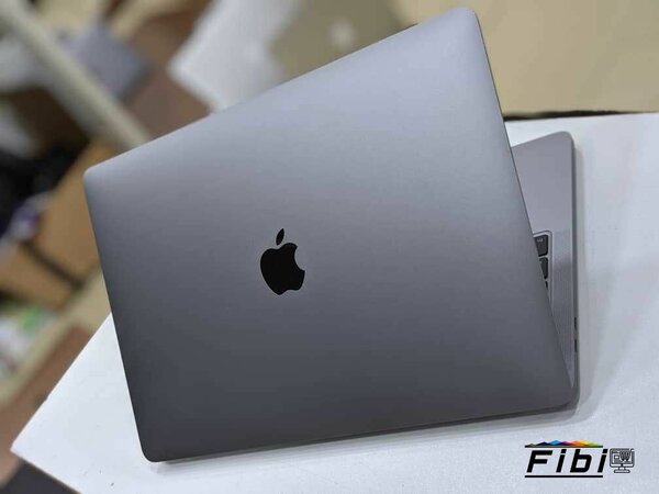 MACBOOK PRO