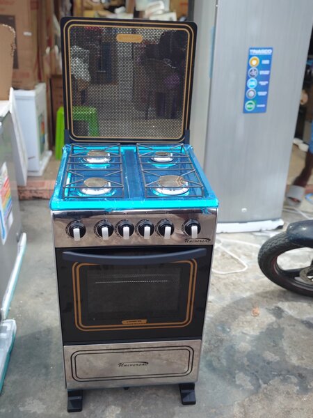 Cuisinière universelle auto