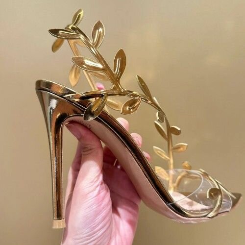 Leafy-inspired classy shoes