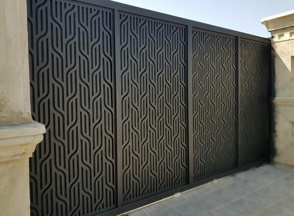 SLIDING GATES