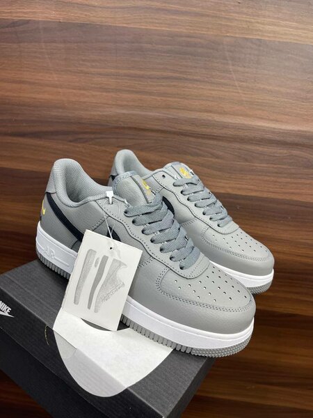 NIKE AIRFORCE ASH