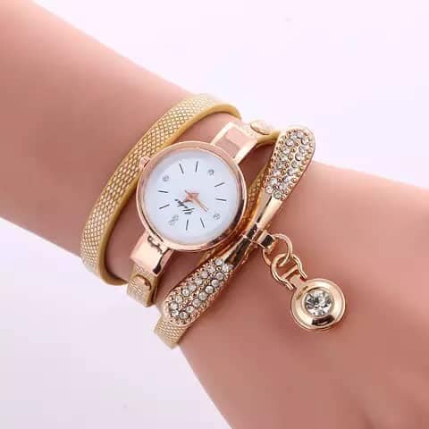 Ensembles montre jaule et bracelets jaule