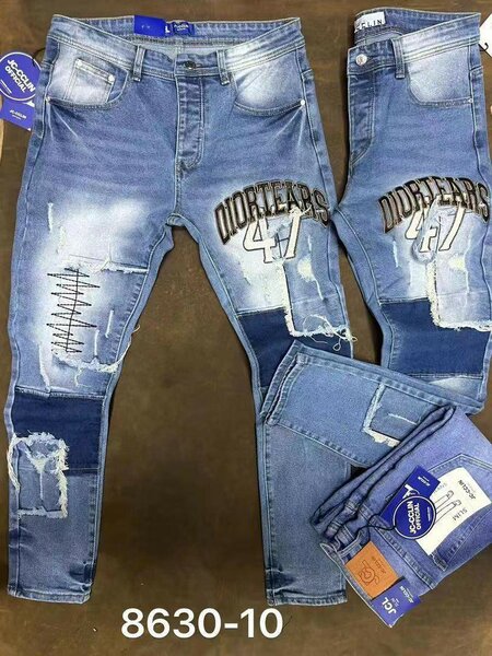 Solid jeans