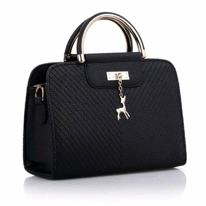 Sac à main élégant noir
