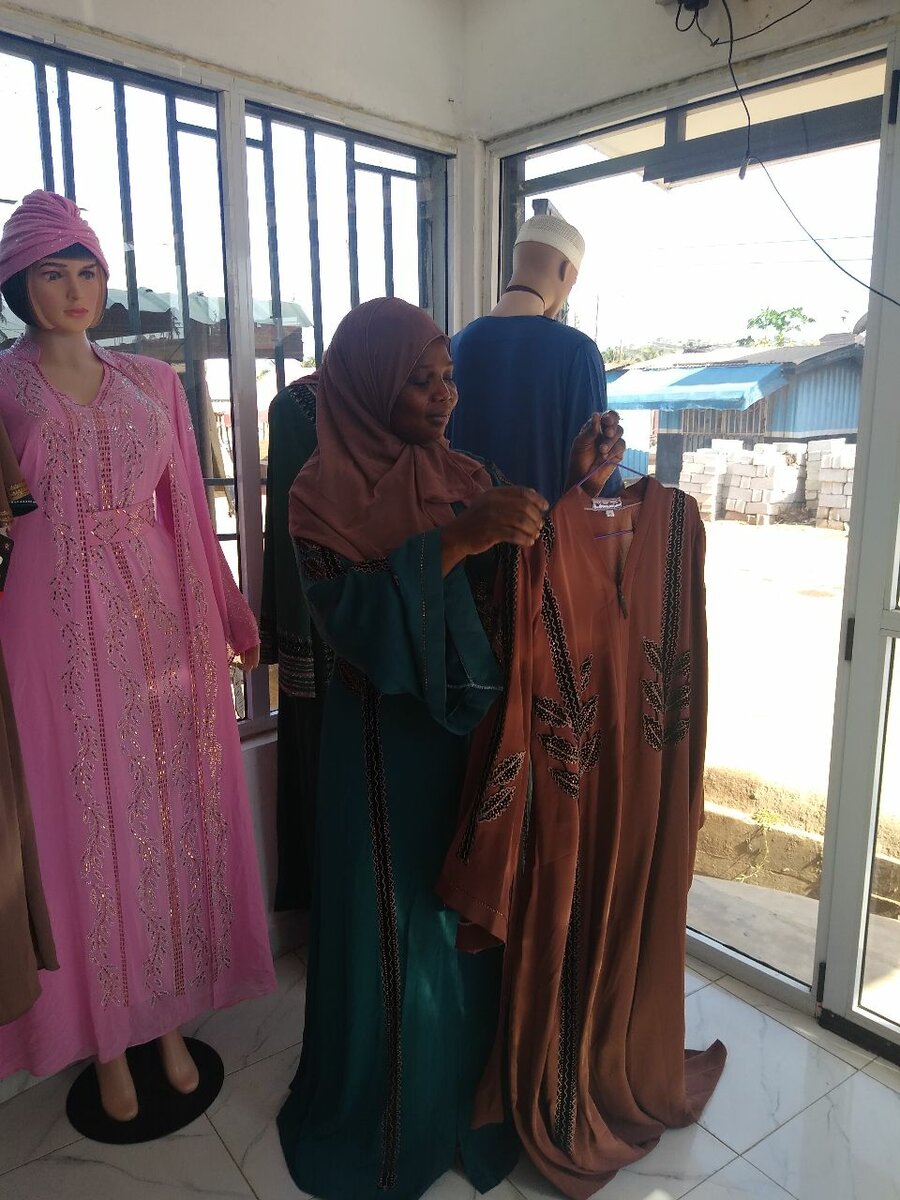 Luxury abaya