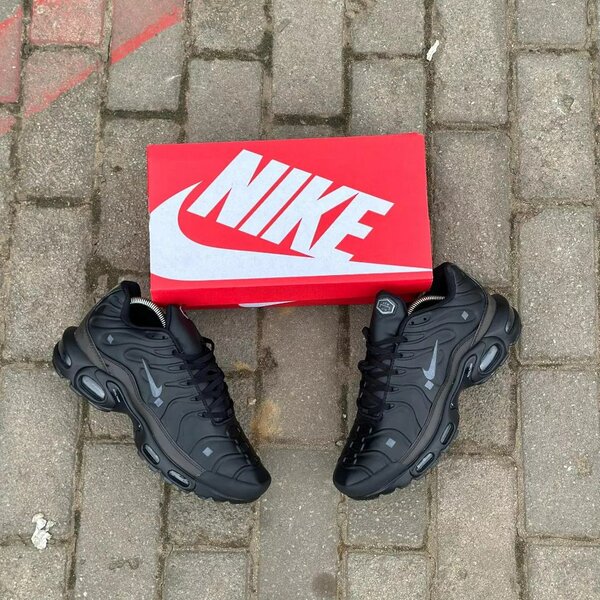 Chaussure NIKE TN