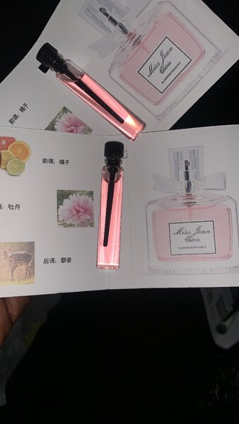 Échantillons de parfum de marque pour Hommes et femmes