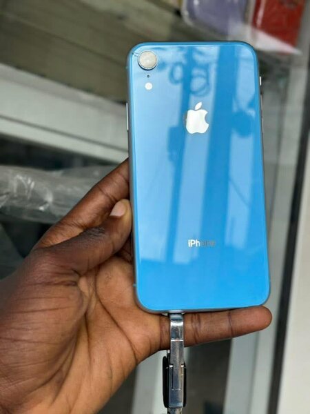 Smartphone Apple iPhone XR