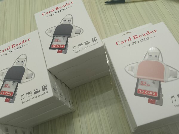 Lecteur de carte mémoire
