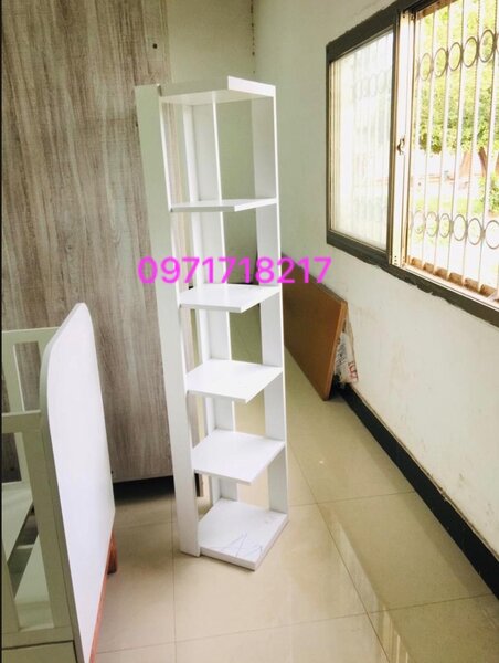 Corner shelve