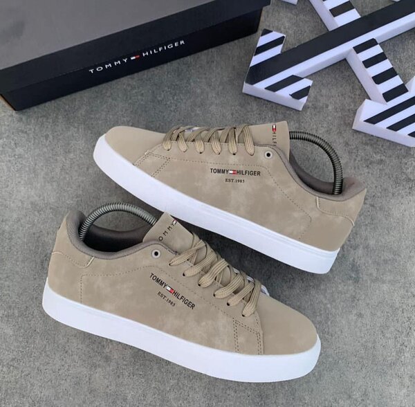 Tommy Hilfiger