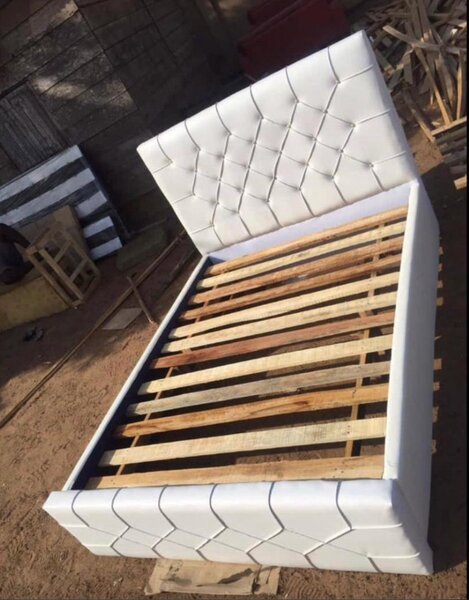 Double bed frame