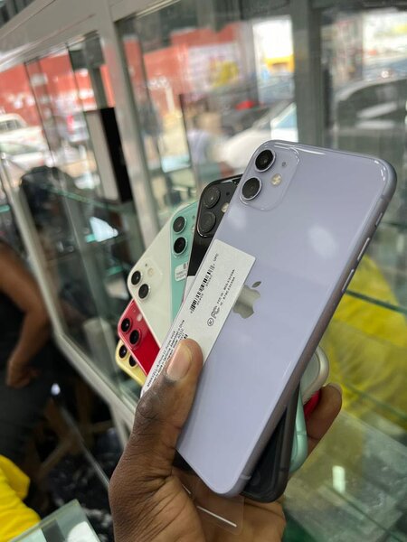 iPhone 11