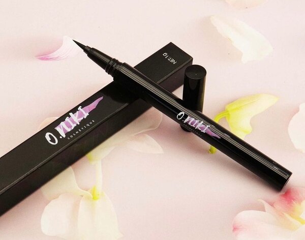 Black liner