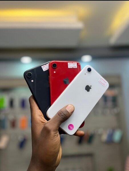 iPhone XR 64gig