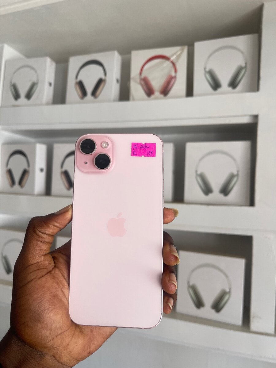 iPhone 15 plus