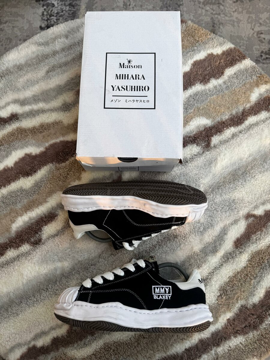 Basket Maison Mihara Noir Blanc