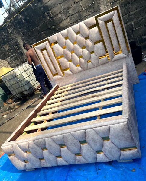 Kings Size & Queen Size Bed