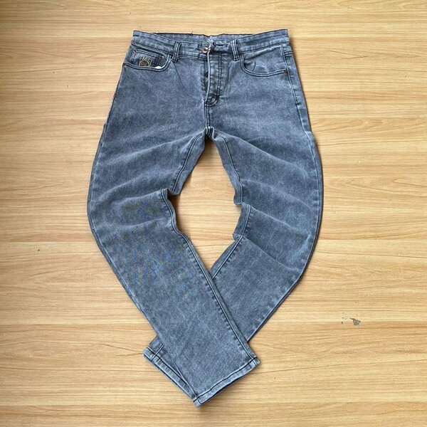 Plain jeans