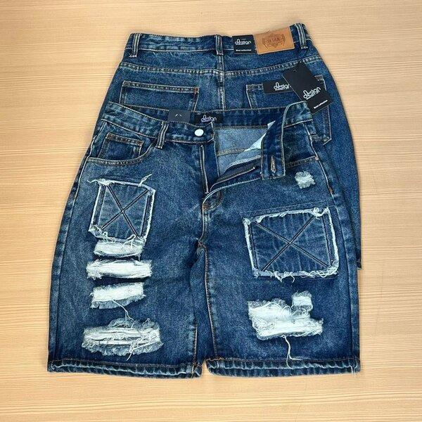 Short jeans