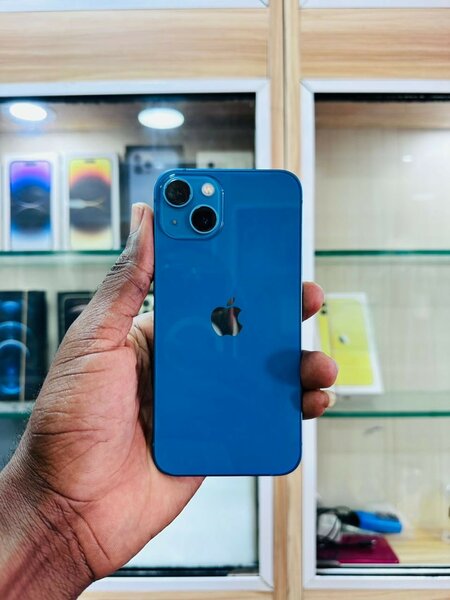 iPhone 13