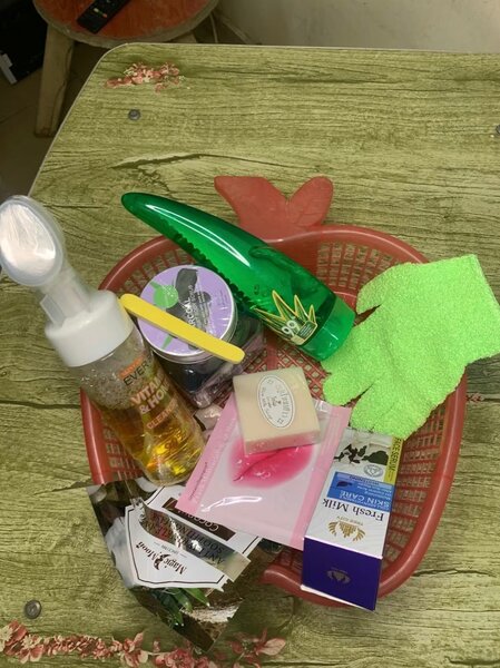 Kits skin care