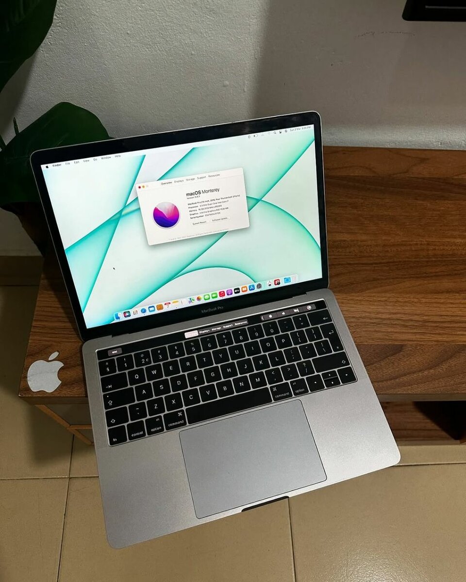 Apple MacBook Pro 2016 Core i7 16GB- 256 SSD