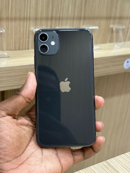 iPhone 11