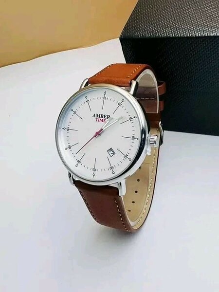 Montre élégante en acier inoxydable