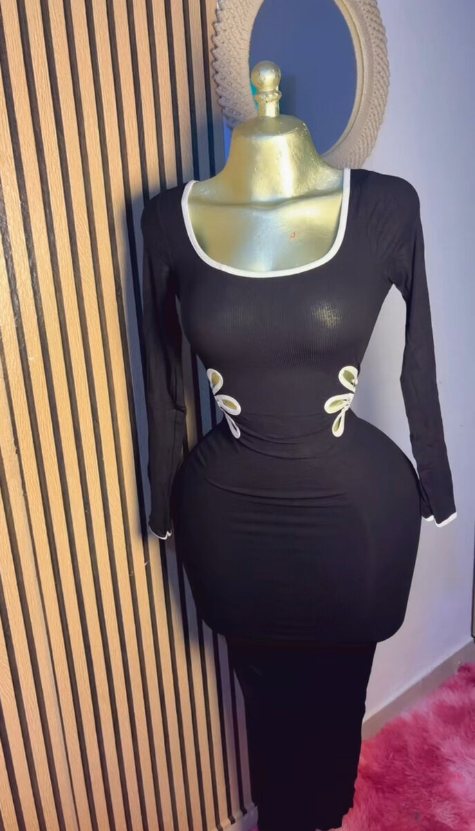 Robe noire moulante élégante