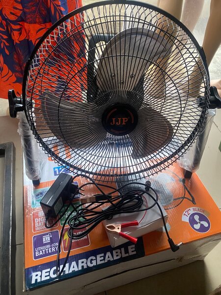 Solar fan