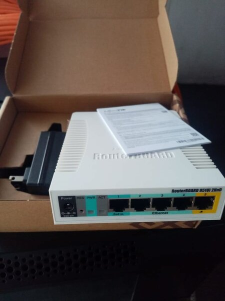 Mikrotik RB 951 ui-2Hnd