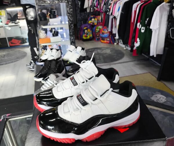 Jordan 11