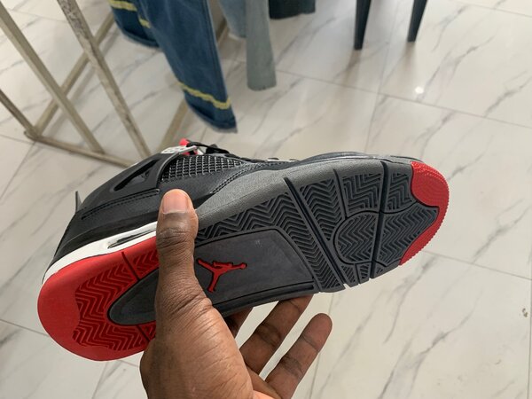 Air Jordan 4 Retro