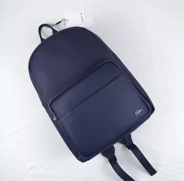 Sac Lacoste.