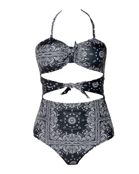 ONE PIECE SWIMMING SUIT AVAILABLE AS SEEN IN SIZE 8