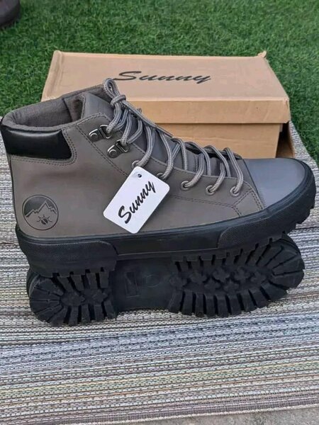 Sunny Boots