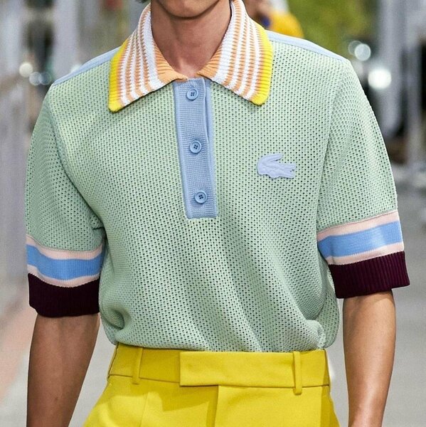 Polo moderne avec logo brodé