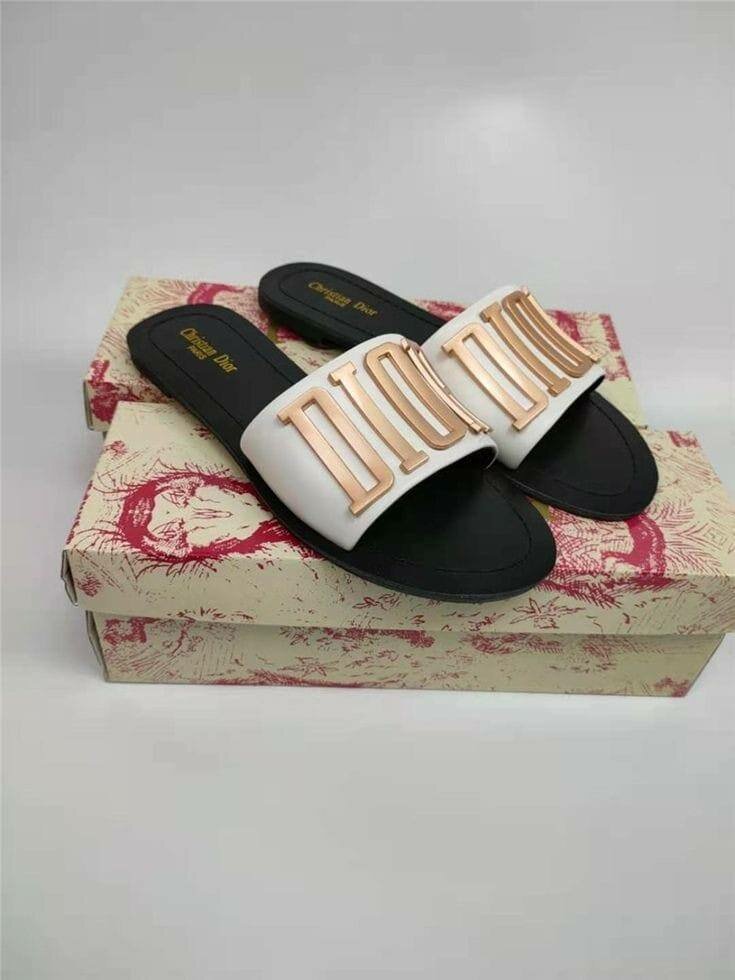 Sandales Dior élégantes pour femmes