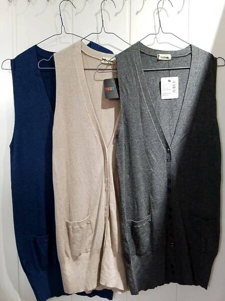 Sleeveless top