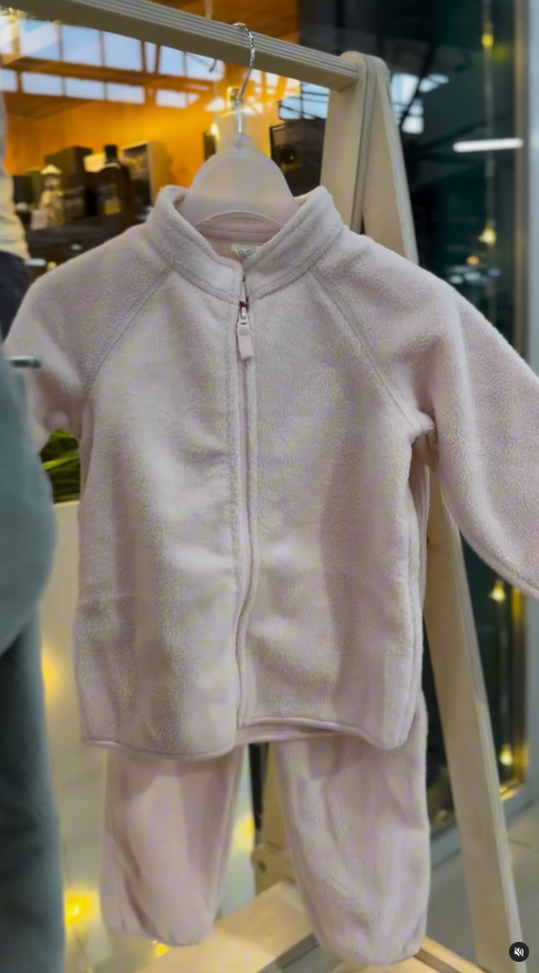 флисовые костюмчики от H&M
